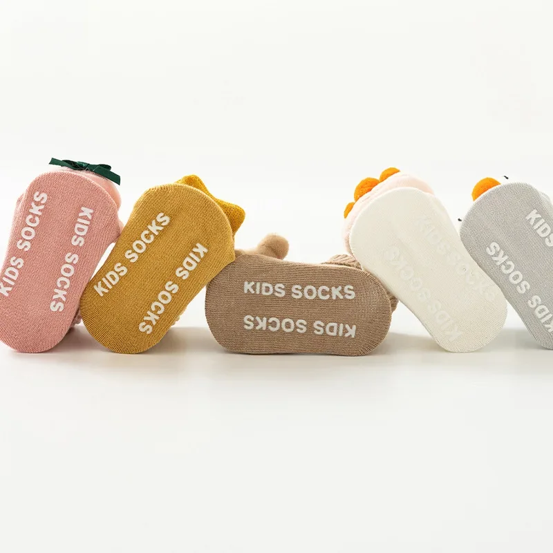 겨울 아기 따뜻한 귀여운 만화 인형 양말 봄 가을 미끄 - Unisex Baby Socks Non Slip 리뷰 및 가격